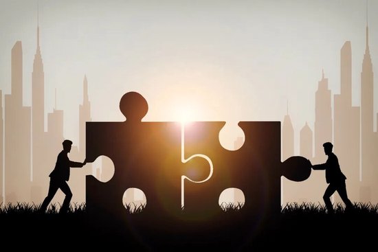 角色逆转十年后,湘财股份启动对大智慧的吸收合并;审核进程遇临时中止。 股票财经