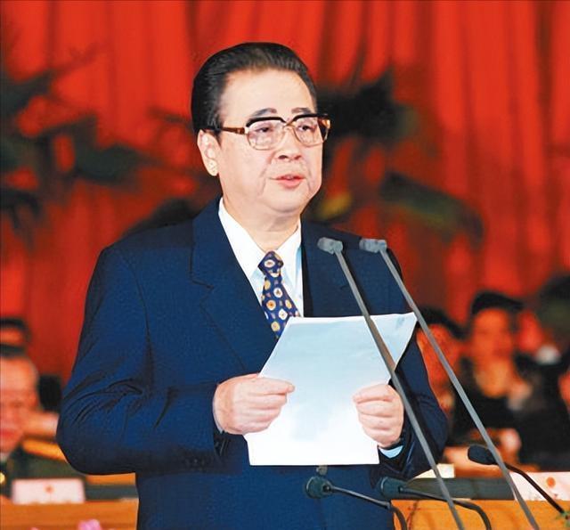  深层剖析：关于“养子”传闻的真相与革命情感的边界 文化旅游