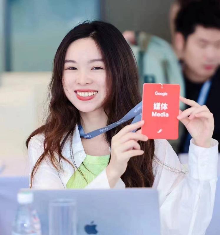 贪婪的代价:权力迷失与职业底线的崩塌 情感心理