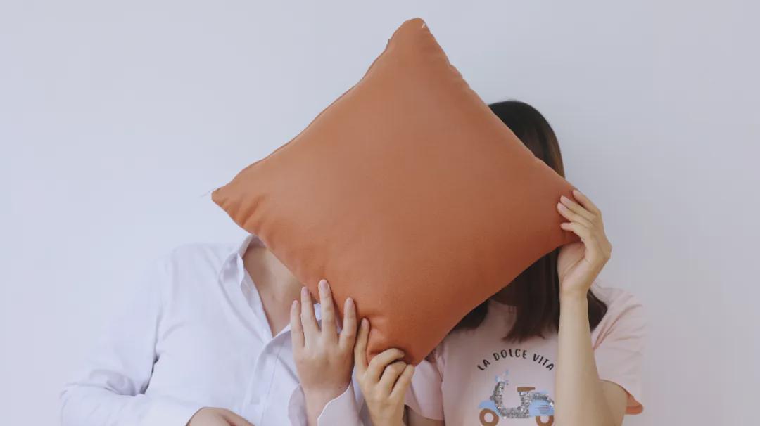 更年期女性指南:应对私处干涩与维持亲密关系的实操方案 健康养生