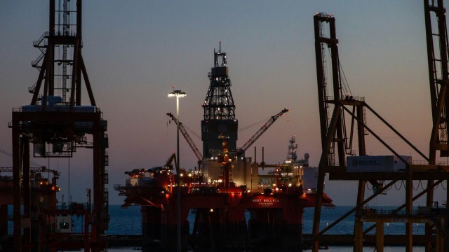  【深度解析】伊朗军方强硬回应48小时通牒：霍尔木兹博弈背后的战略逻辑 新闻