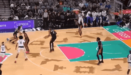 文班vs弗拉格:天赋压制与努力反制的技术博弈 体育新闻