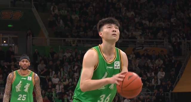  辽宁后场困局深度解析：鄢手骐的战术失效与体系重构 体育新闻